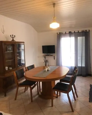 Apartments Villa Nikol Lejlighed Trpanj