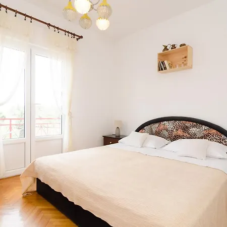 Apartments Villa Nikol Lejlighed *