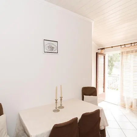 Apartments Villa Nikol Lejlighed *