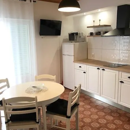 Lejlighed Apartments Villa Nikol *